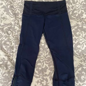 Barely worn navy Lululemon crops